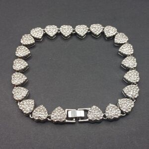 New  Rhinestone Heart  Shaped Bracelet For Women Or Men